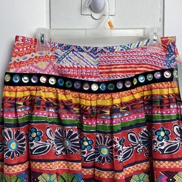WD • NY Peasant Style Colourful Floral A-Line Stylish Emblem Pattern Skirt S 8 - Picture 3 of 8
